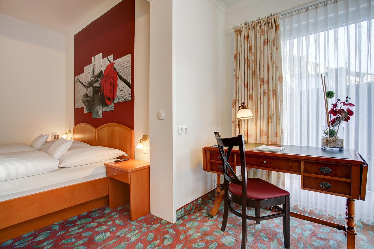 Ina Hotel Consul Kiel Exterior photo